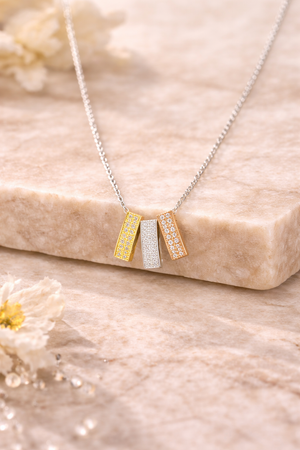 Tricolor Oval Trio Necklace in 925 sterling silver – side view