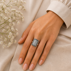 Marcasite Rectangle Weave Ring in 925 sterling silver – angle view