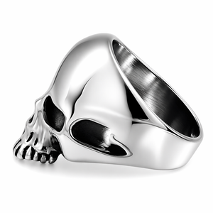 Skull Statement Ring in 925 sterling silver – detail view