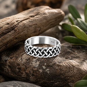 Wide Celtic Knot Band Ring in 925 sterling silver – side view
