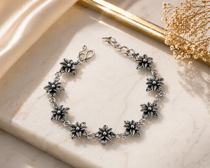 Double Flower Link Bracelet in 925 sterling silver – side view
