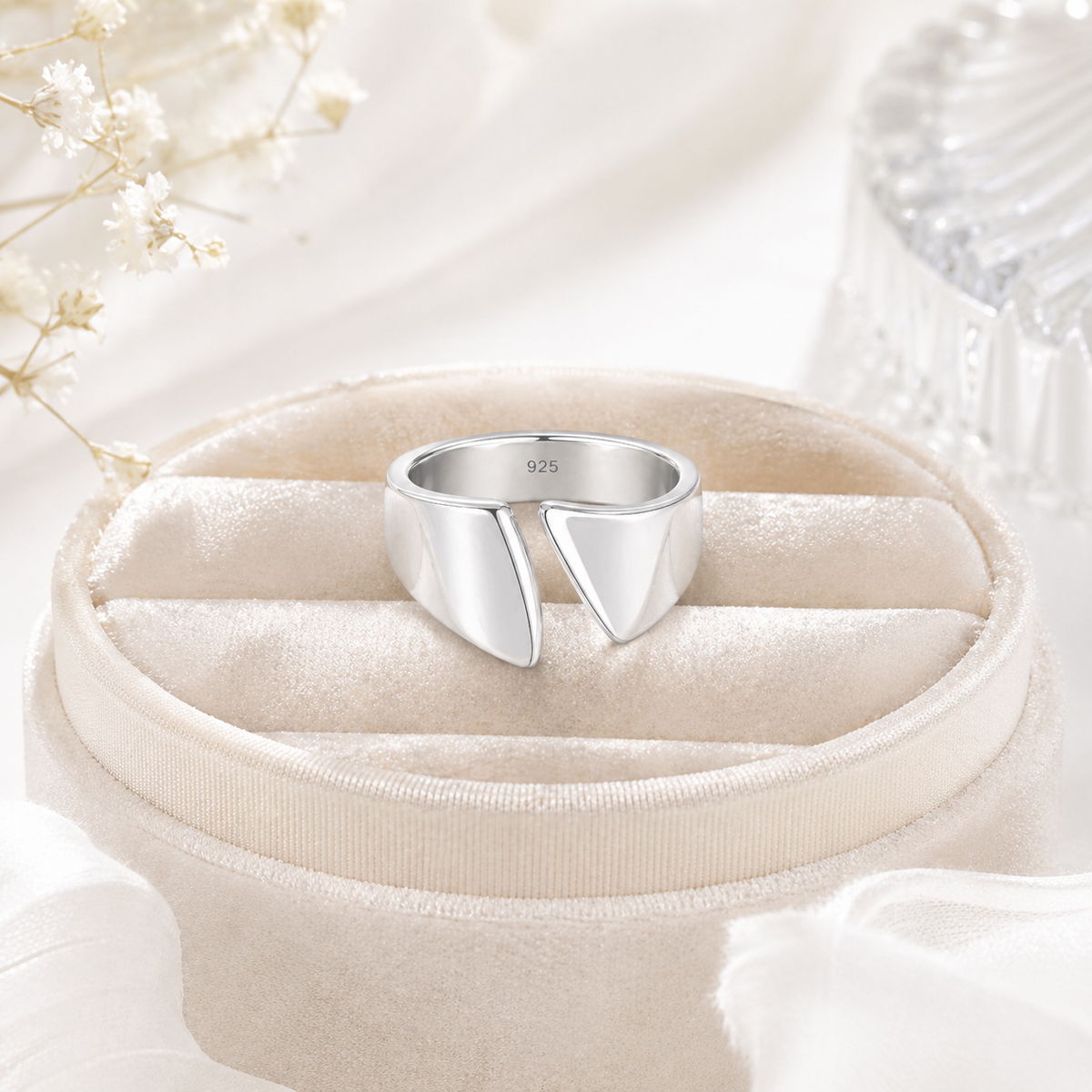 Adjustable Silver Thumb Cuff Ring in 925 sterling silver – side view