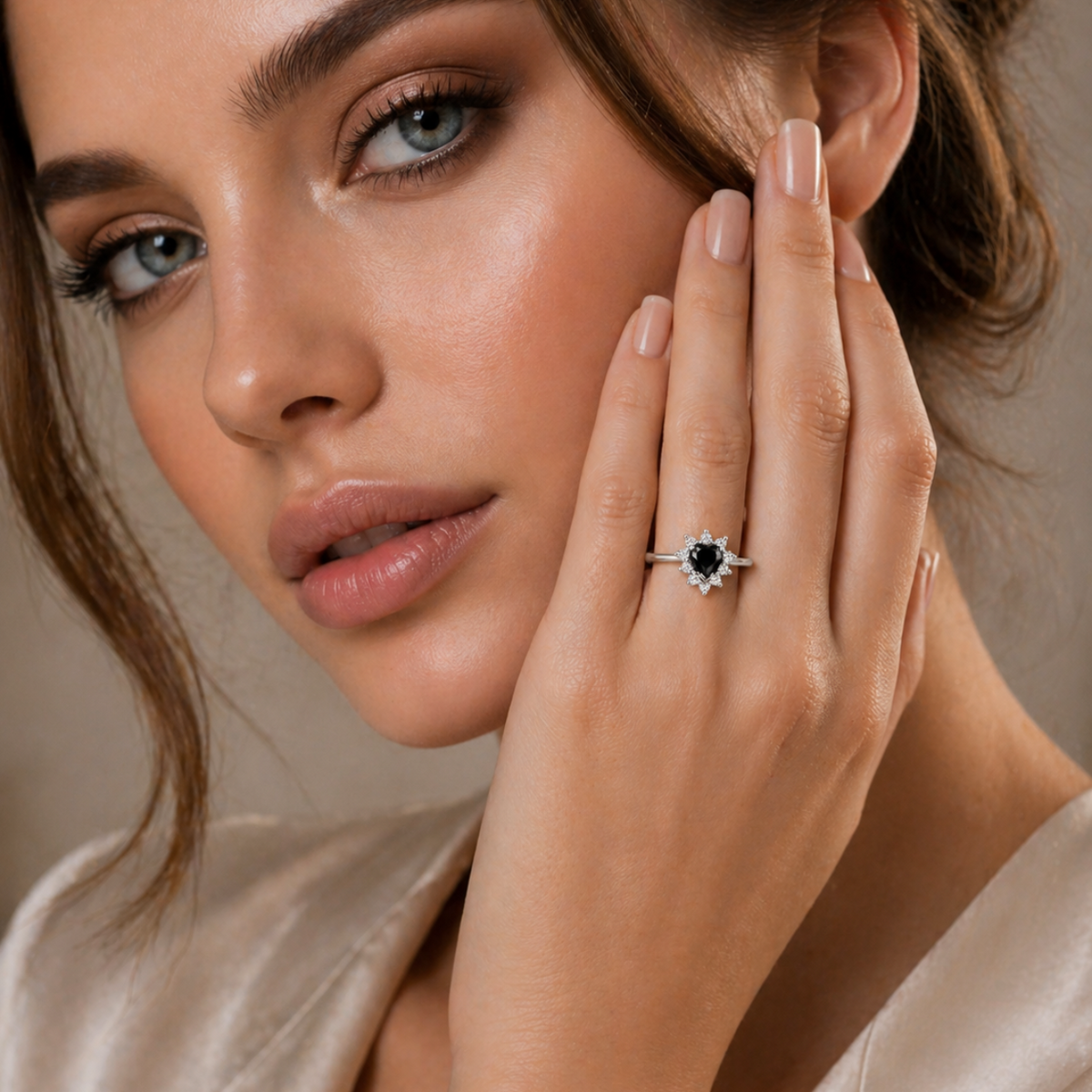 Aurelia Heart Halo Ring