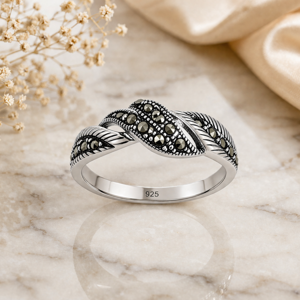 Marcasite Three-Leaf Twist Ring in 925 sterling silver – side view