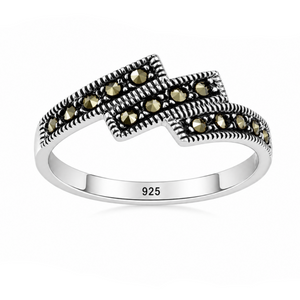 Marcasite Bypass Wave Ring in 925 sterling silver – main view