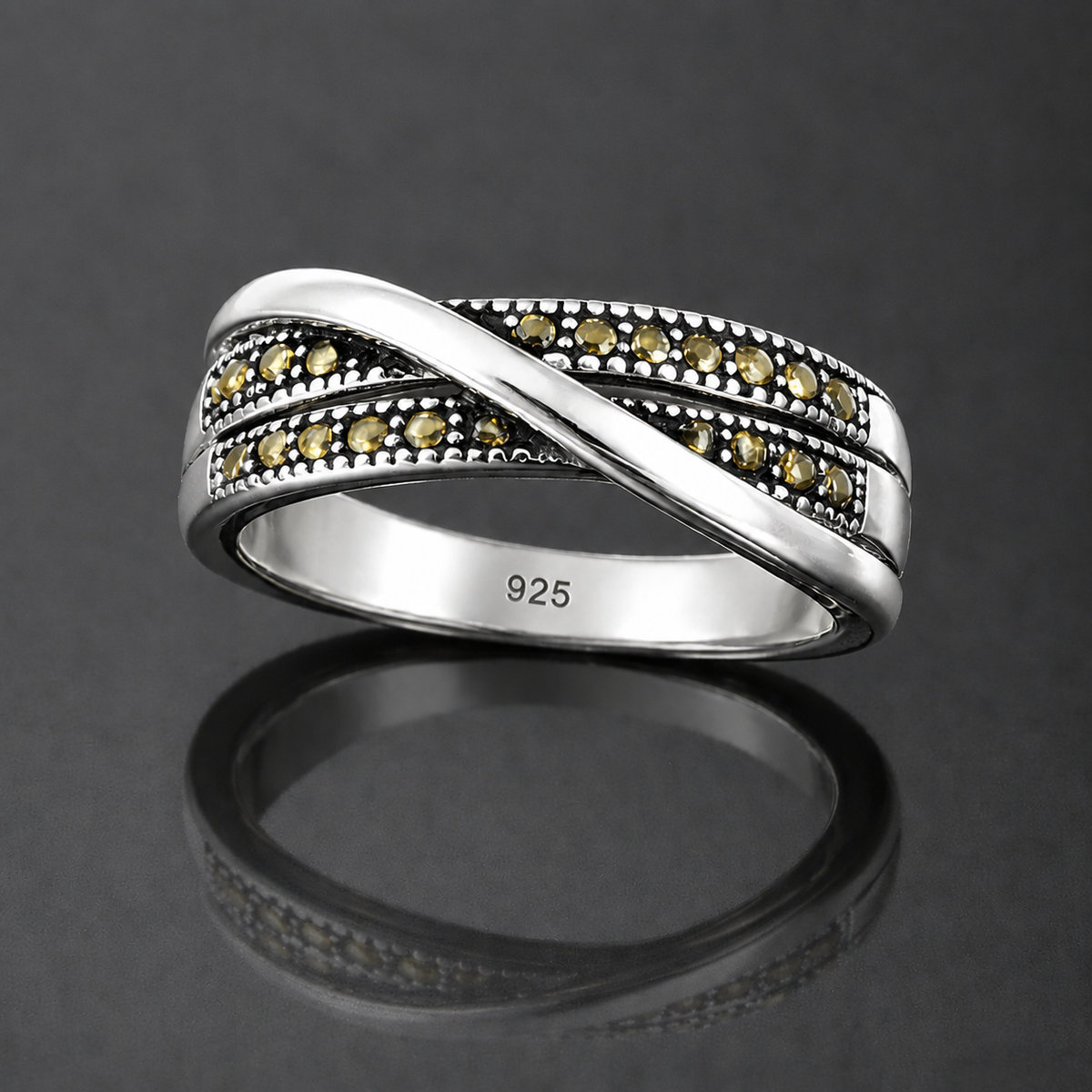 Marcasite Criss Cross Band Ring in 925 sterling silver – side view