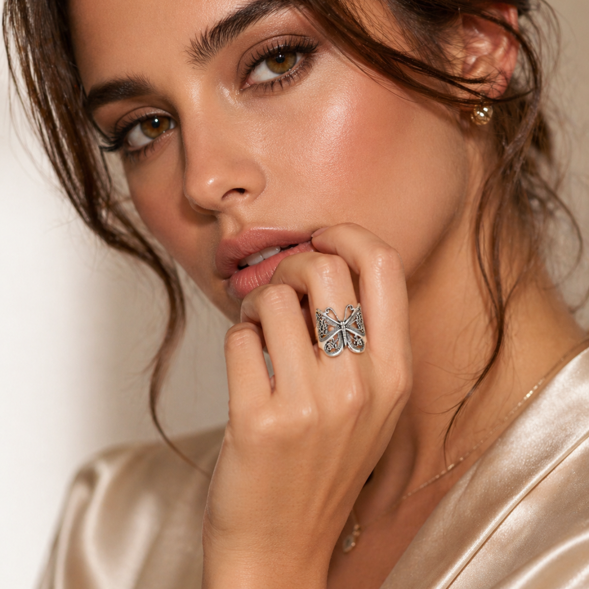 Rolling Butterfly Filigree Ring