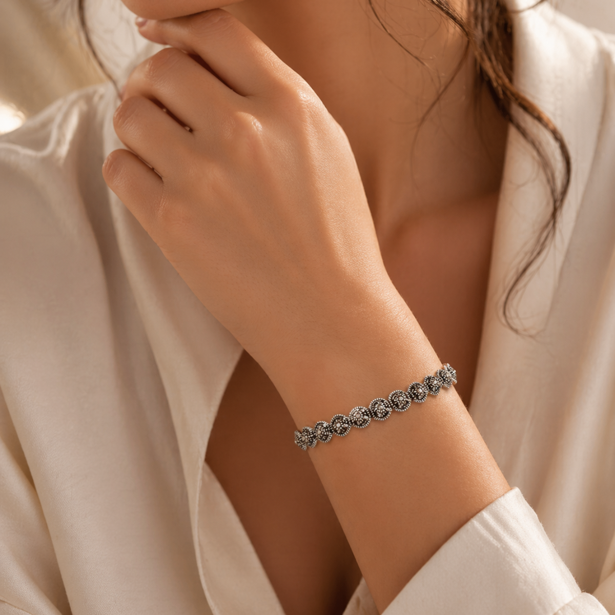 Marcasite Moon & Star Bracelet in 925 sterling silver – angle view